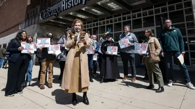 IDHS workers protest management, staffing issues