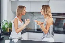 Dear Abby: I’m fed up with my pathological liar relative