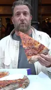 Dave Portnoy just gave this buzzy new NYC pizza spot a 9.2 rating, and now it’s selling out like crazy — here’s what real New Yorkers think
